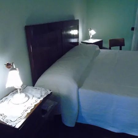 Alojamento de Acomodação e Pequeno-almoço Ai Cipressi *