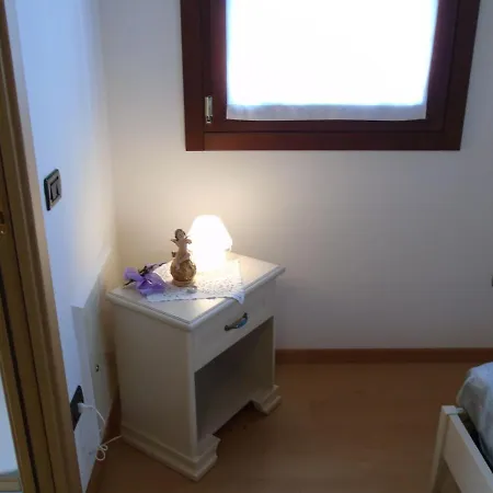 Alojamento de Acomodação e Pequeno-almoço Ai Cipressi *